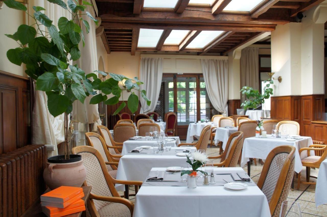Relais Des Trois Chateaux Hotel-Restaurant - Teritoria Cour-Cheverny Exterior foto
