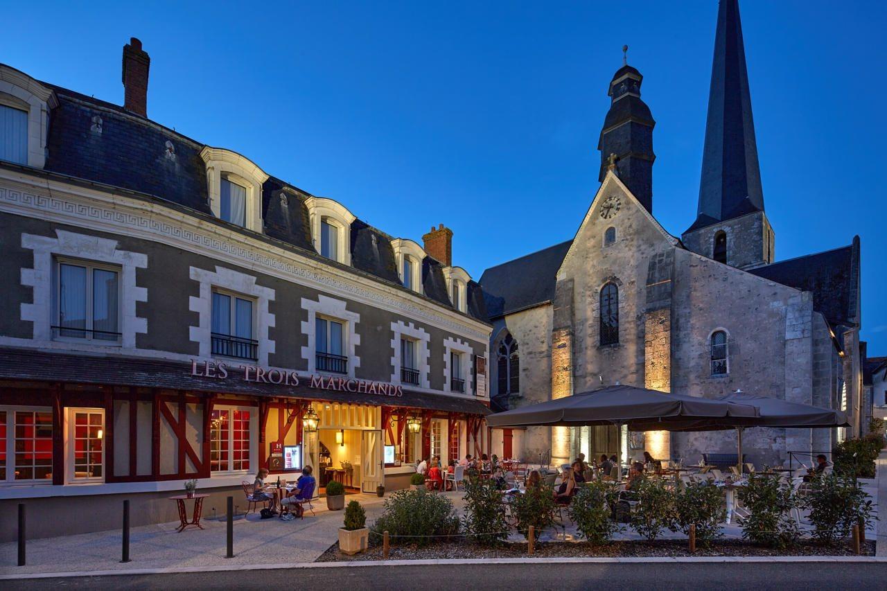 Relais Des Trois Chateaux Hotel-Restaurant - Teritoria Cour-Cheverny Exterior foto