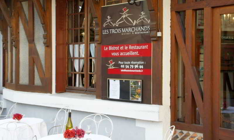 Relais Des Trois Chateaux Hotel-Restaurant - Teritoria Cour-Cheverny Exterior foto