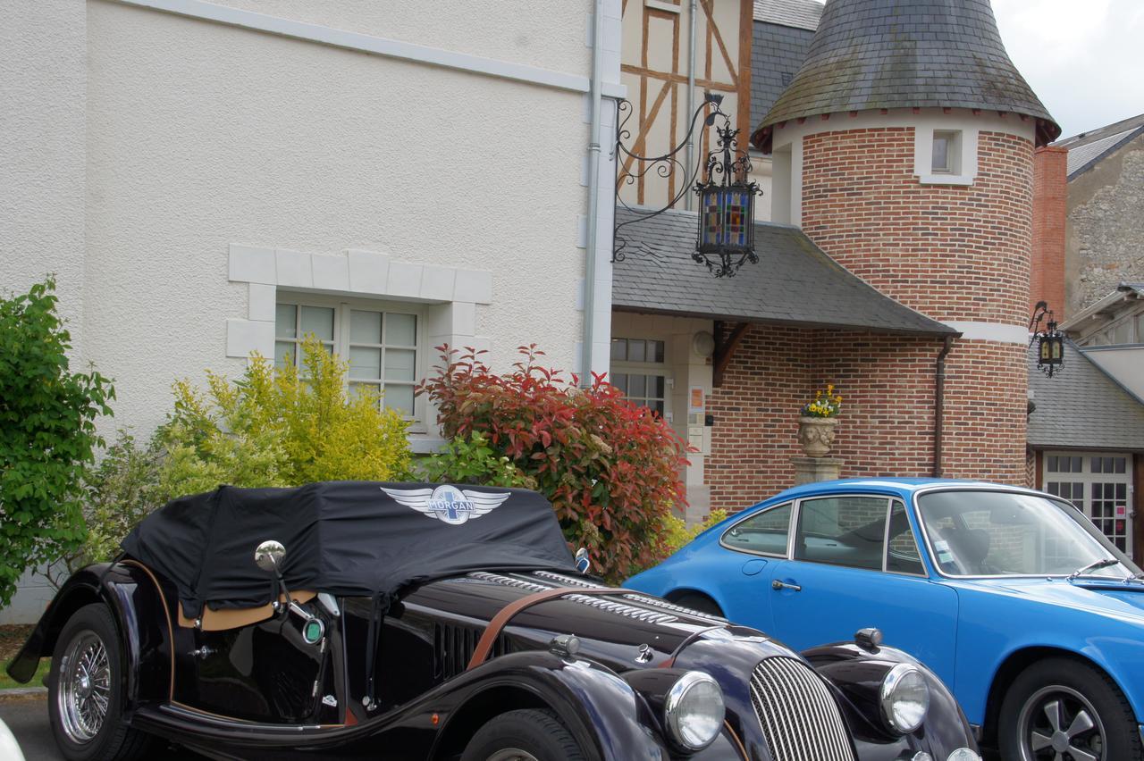 Relais Des Trois Chateaux Hotel-Restaurant - Teritoria Cour-Cheverny Exterior foto