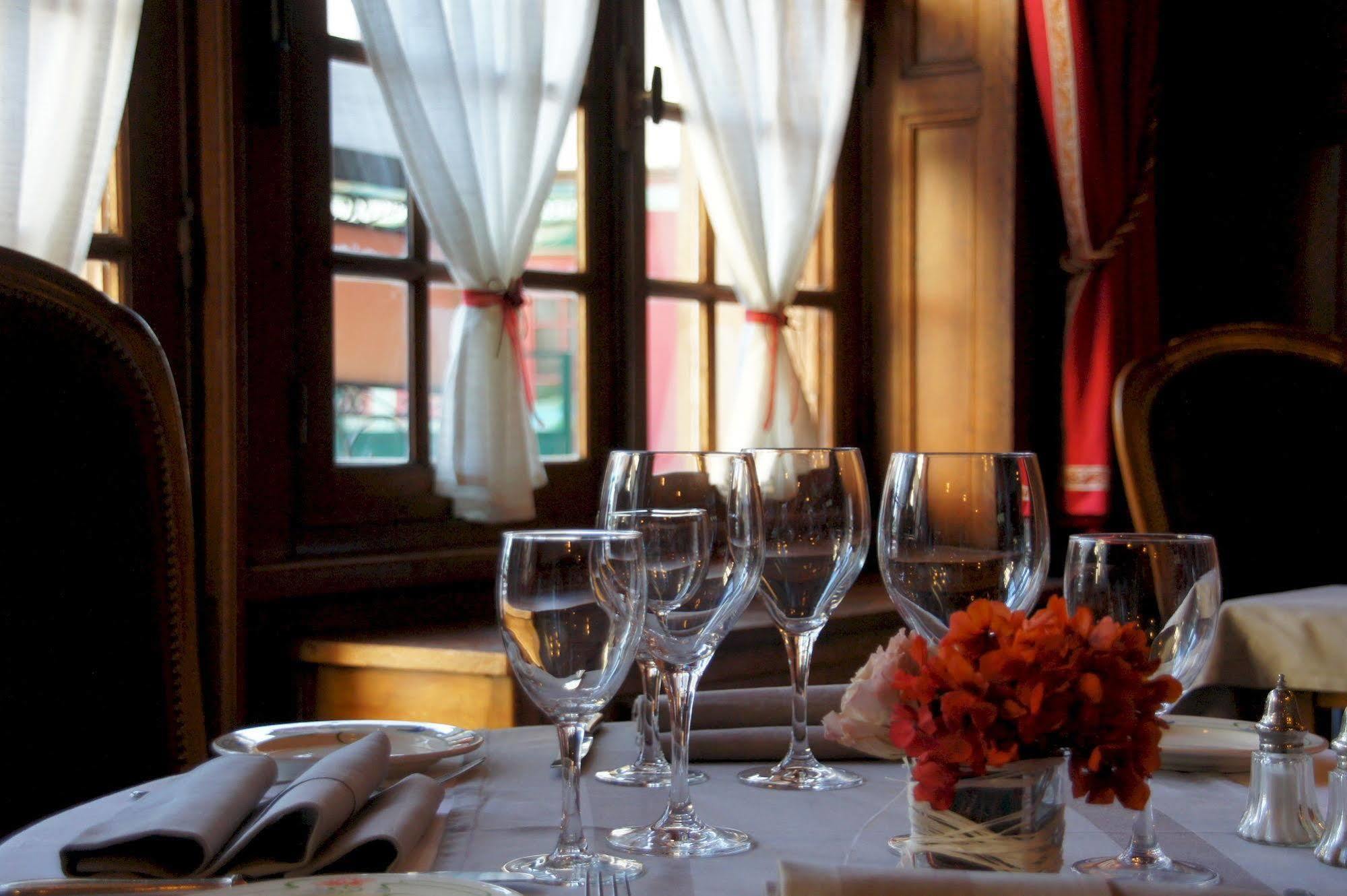 Relais Des Trois Chateaux Hotel-Restaurant - Teritoria Cour-Cheverny Exterior foto