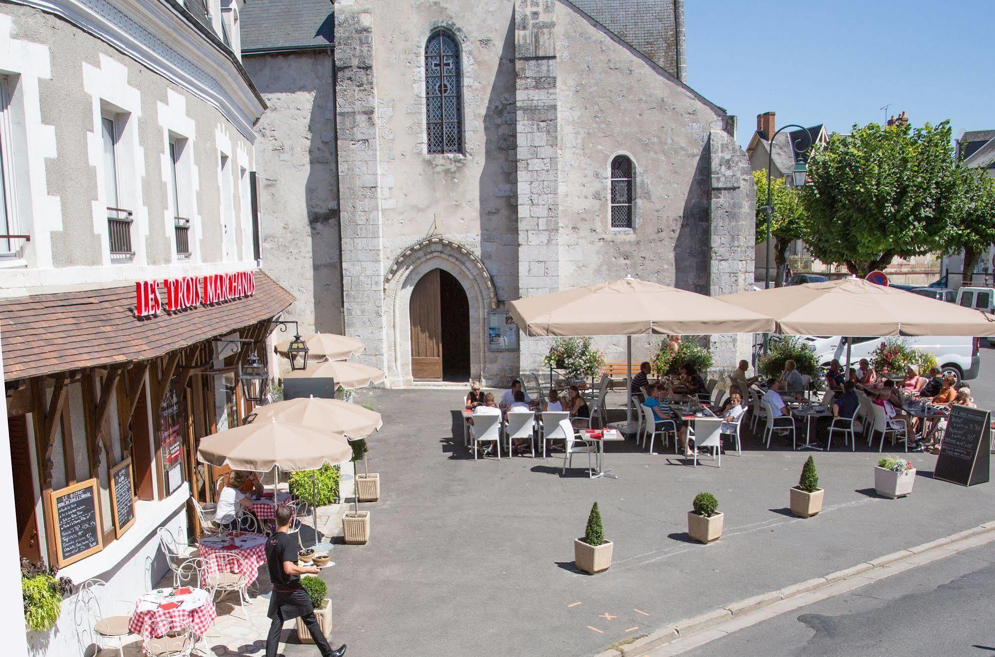 Relais Des Trois Chateaux Hotel-Restaurant - Teritoria Cour-Cheverny Exterior foto